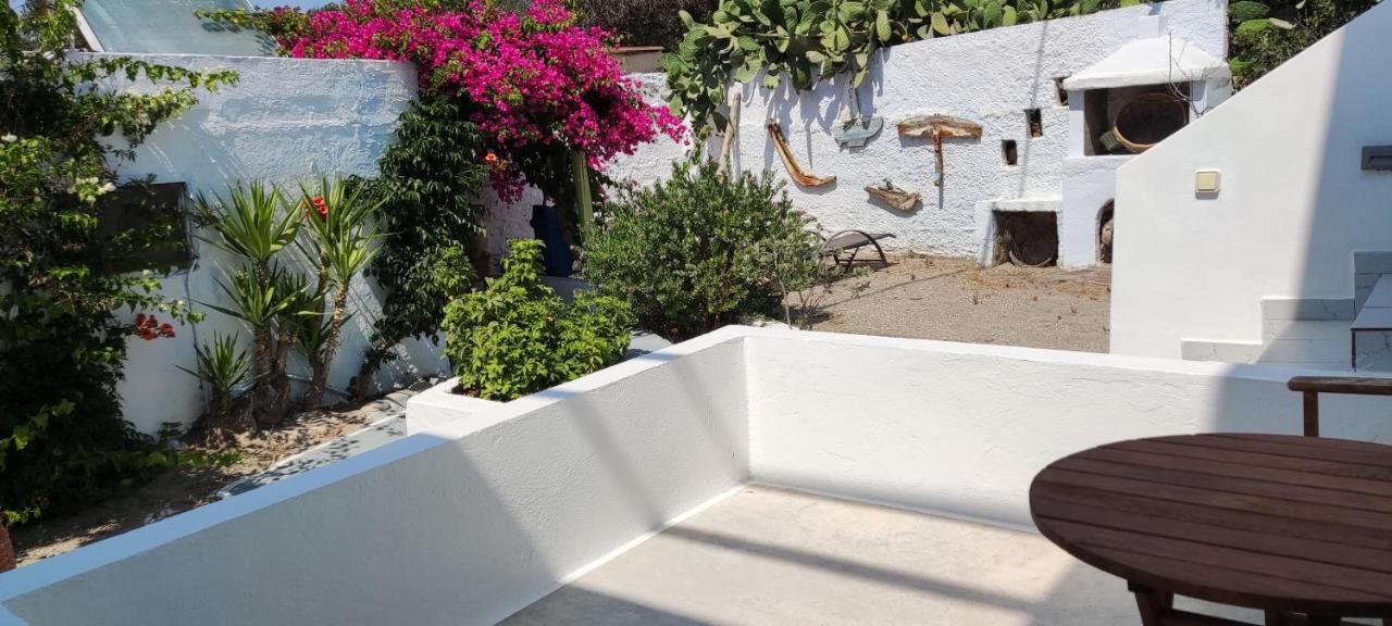 Pente Elies Milos Pollonia Extérieur photo